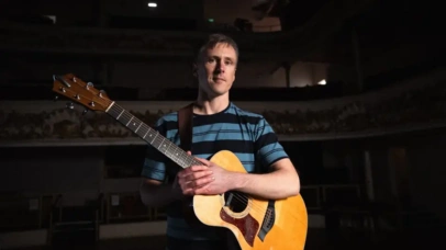 Paul Simon & Me – Ben P Williams